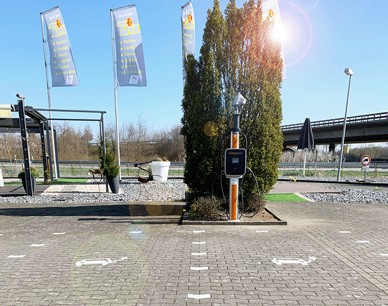 E-Ladesäule bei DIX in Rödinghausen-Bruchmühlen